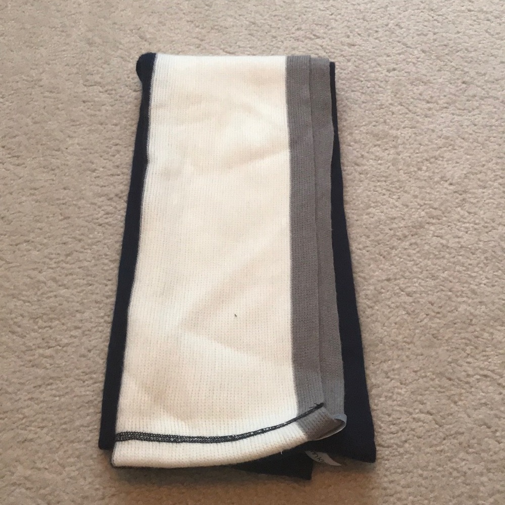 Calvin Klein Navy Blue/Grey/White Scarf
